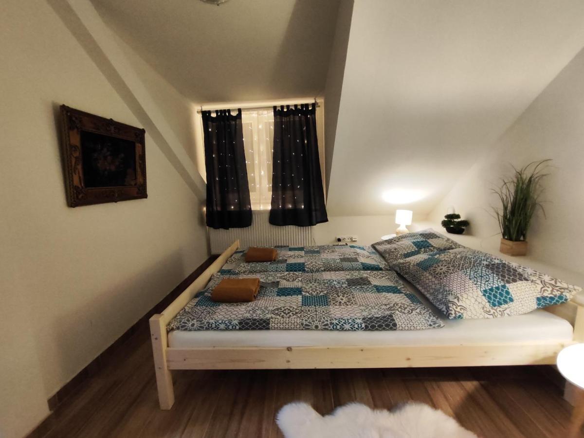 Apartament Kralovak Králŭv Dvŭr Zewnętrze zdjęcie